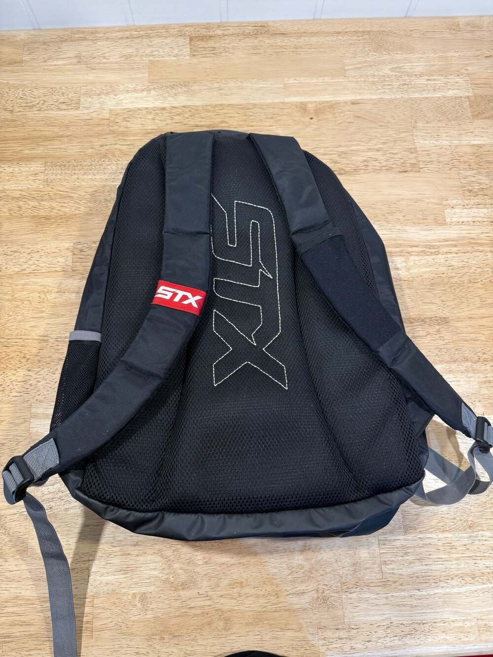 STX Sidewinder Lacrosse Backpack in Black - Picture 5 of 11